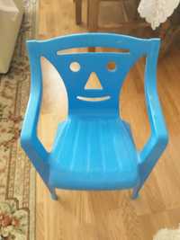 Krzesełko dziecięce,niebieskie.
