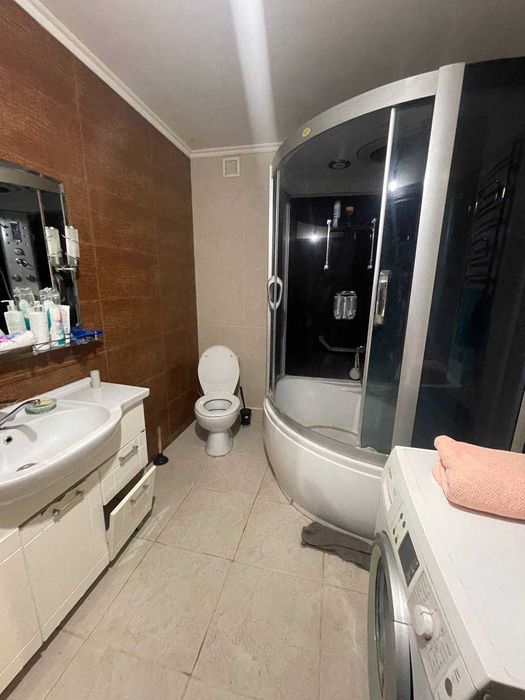 Оренда 3 кімнатна квартира