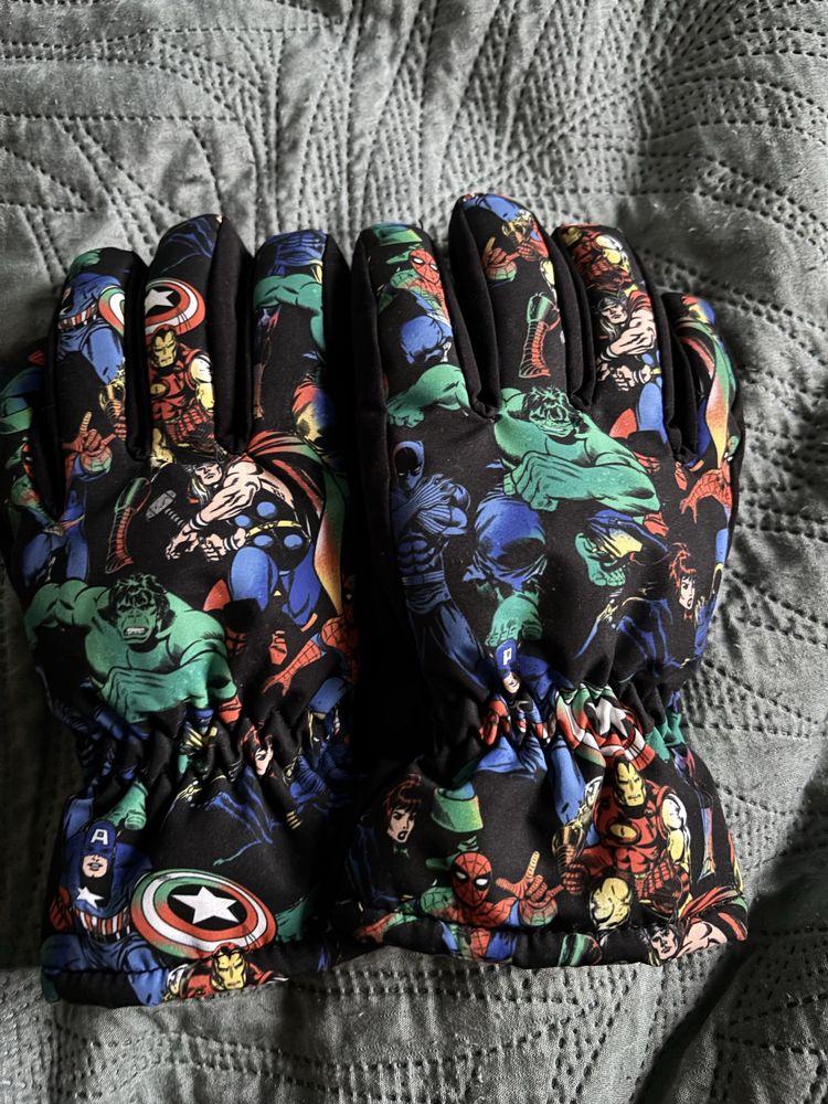 Rękawiczki narciarskie H&M 134/140 Marvel
