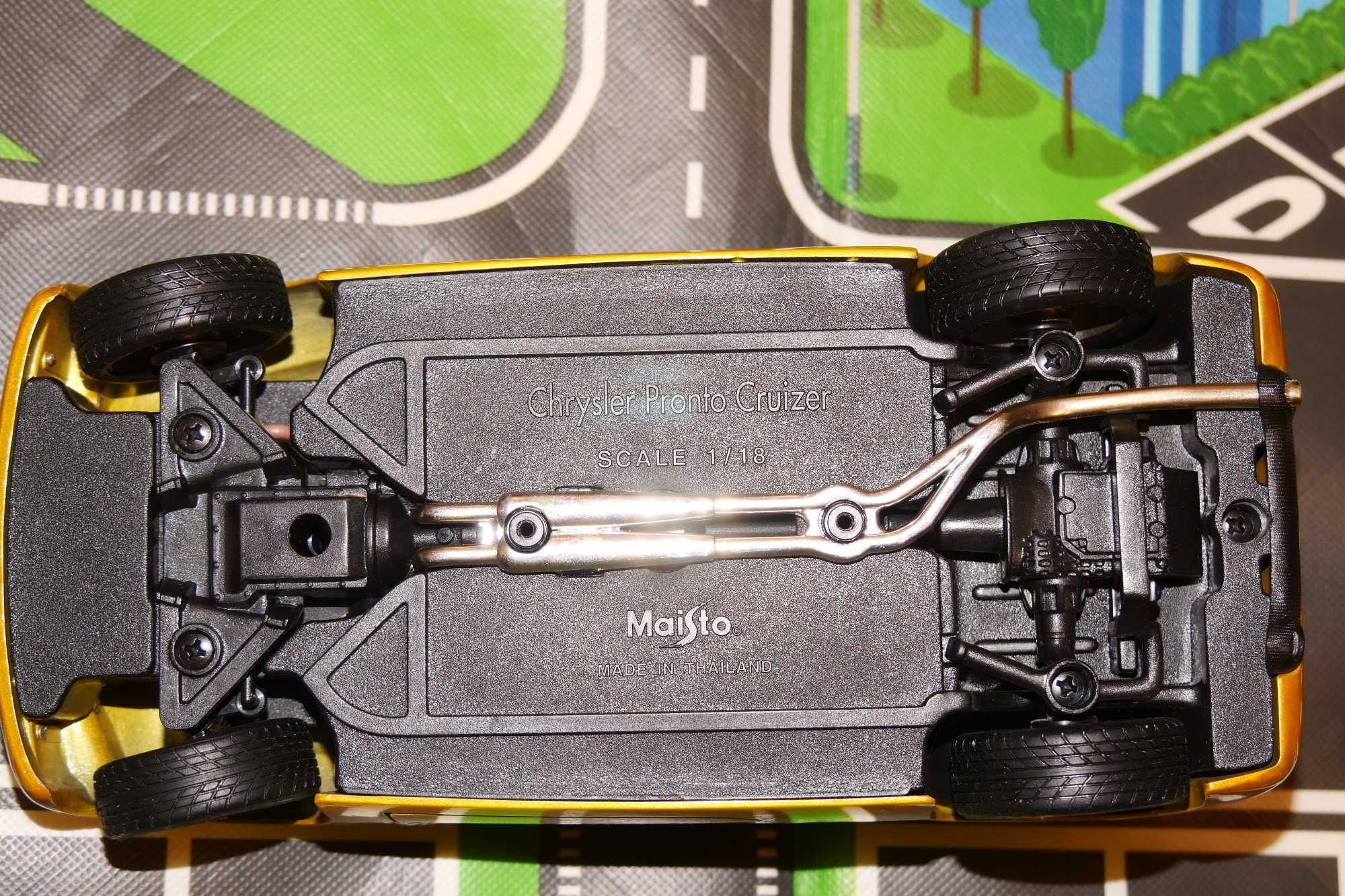 Maisto Chrysler Pronto Cruizer auto model kolekcjonerski metallic 1:18