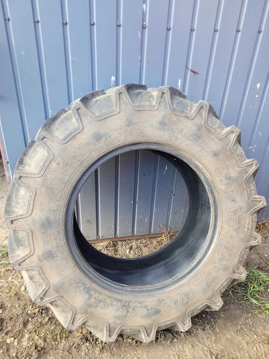 Opona rolnicza 340/85 R24