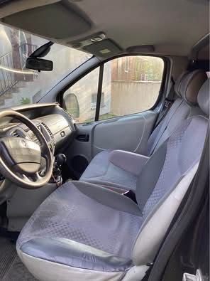 Renault Trafic 2007 2.5 dCi 9 osobowy 2xkima 2x przesuwne drzwi