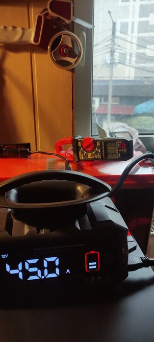 Зарядний пристрій С45А 6В/10А,12В/33А,24В/8А