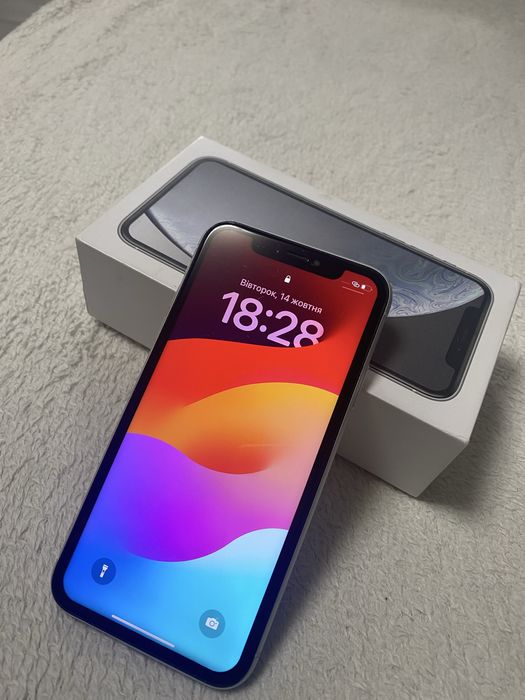 Продам айфон хр 64 гб