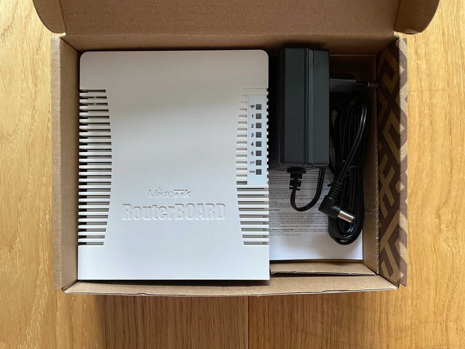 Маршрутизатор / роутер MikroTik hAP ac (RB962UiGS-5HacT2HnT)