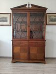 Móvel madeira com vitrine