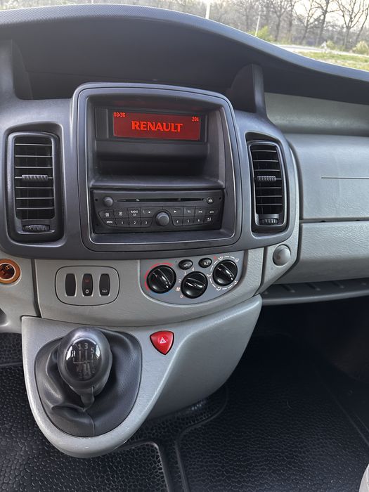 Renault Trafic II 2.0 dci 90km 2013 r. L1H1, Klima, elektryczne szyby