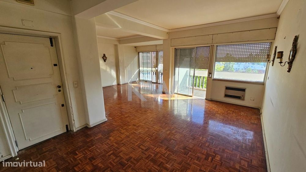 Apartamento T6 Av. Estados Unidos da América