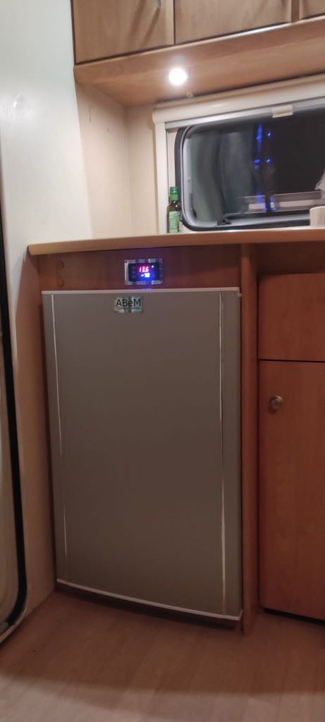 Lodówka 12V kampera łodzi konwersja domowej EcoLine