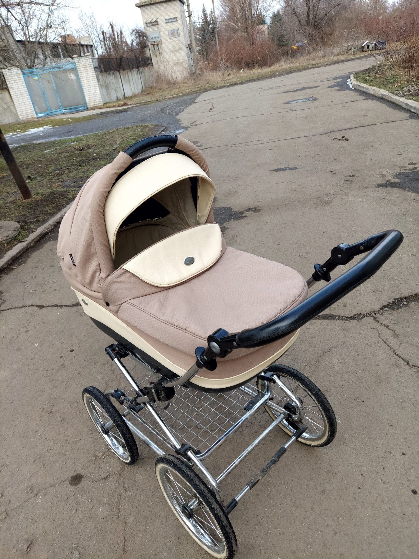 Продам коляску, люлька и прогулочная, автолюлька в подарок