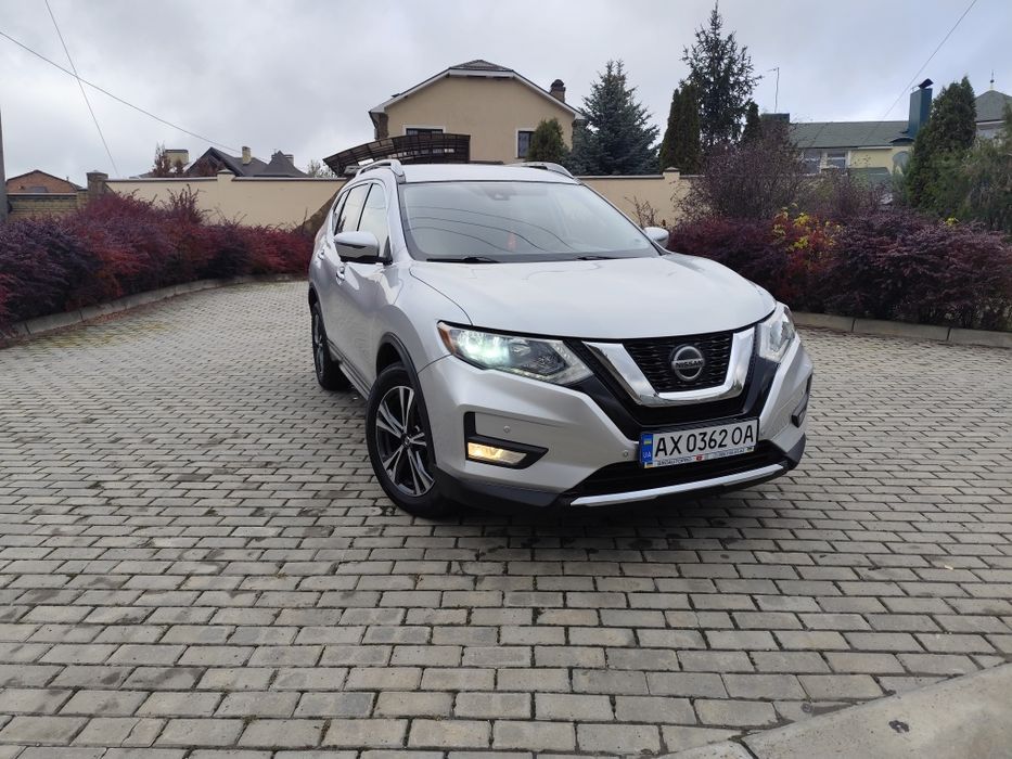 Продам отличный обслуженный автомобиль