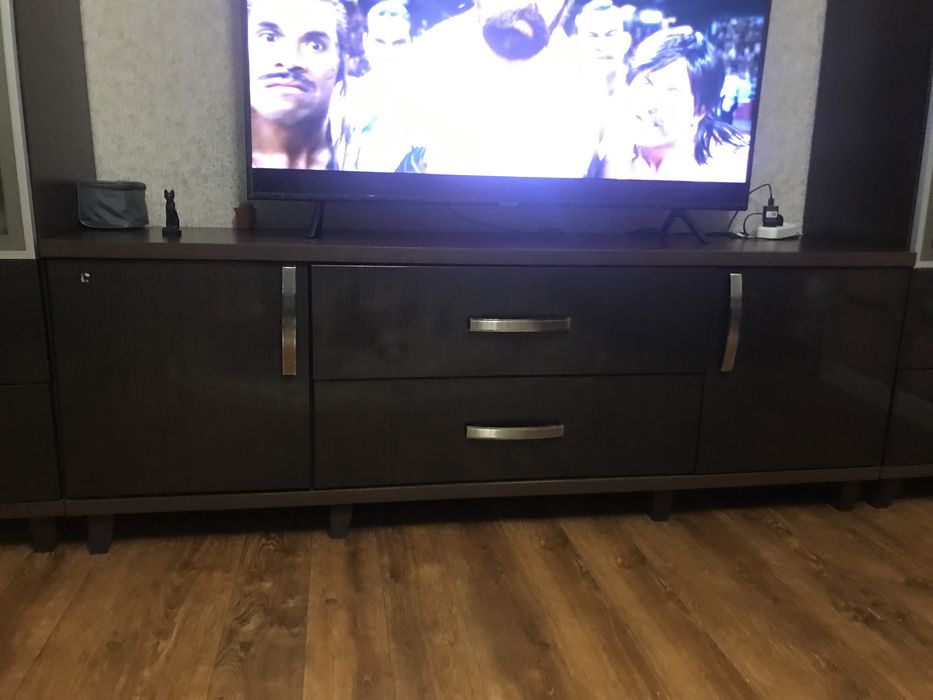 Продам Терміново!! Стінка, шафа,,меблі для вітальні