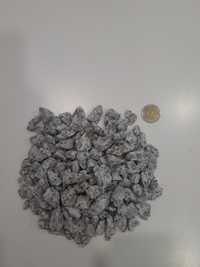 Kamień grys ozdobny granit granitowy dalmatynczyk dekoracyjny 25kg