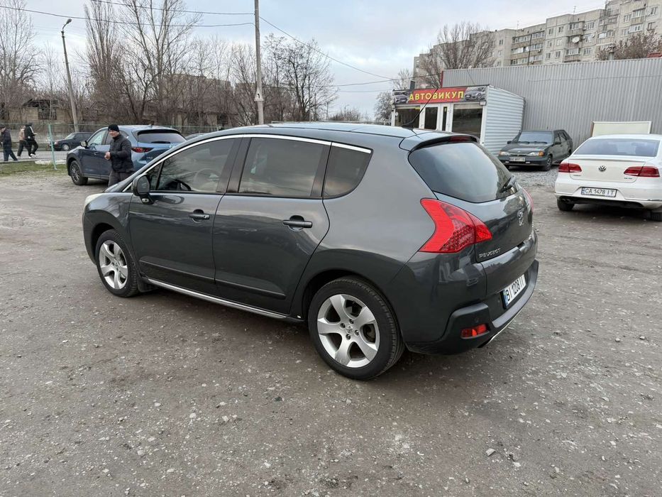 Продам-обмен Пежо 3008 ,1 6 бенз,автомат,2010г/в 5999 $