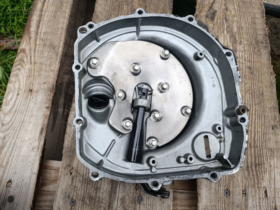 Dekiel Kawasaki ZZR 600 sprzęgła pokrywa misa kapa olejowa obudowa B3