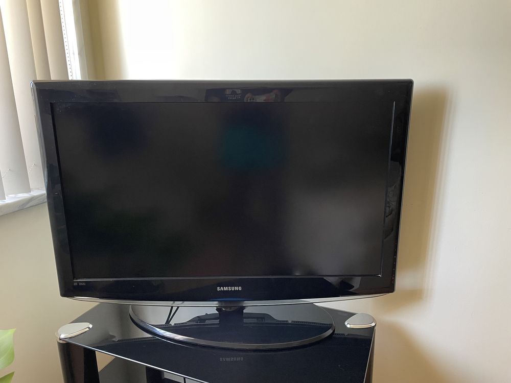 LCD TV Samsung 37”