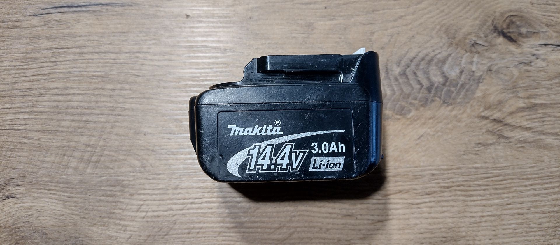 Akumulator Makita Bl1430 uszkodzony