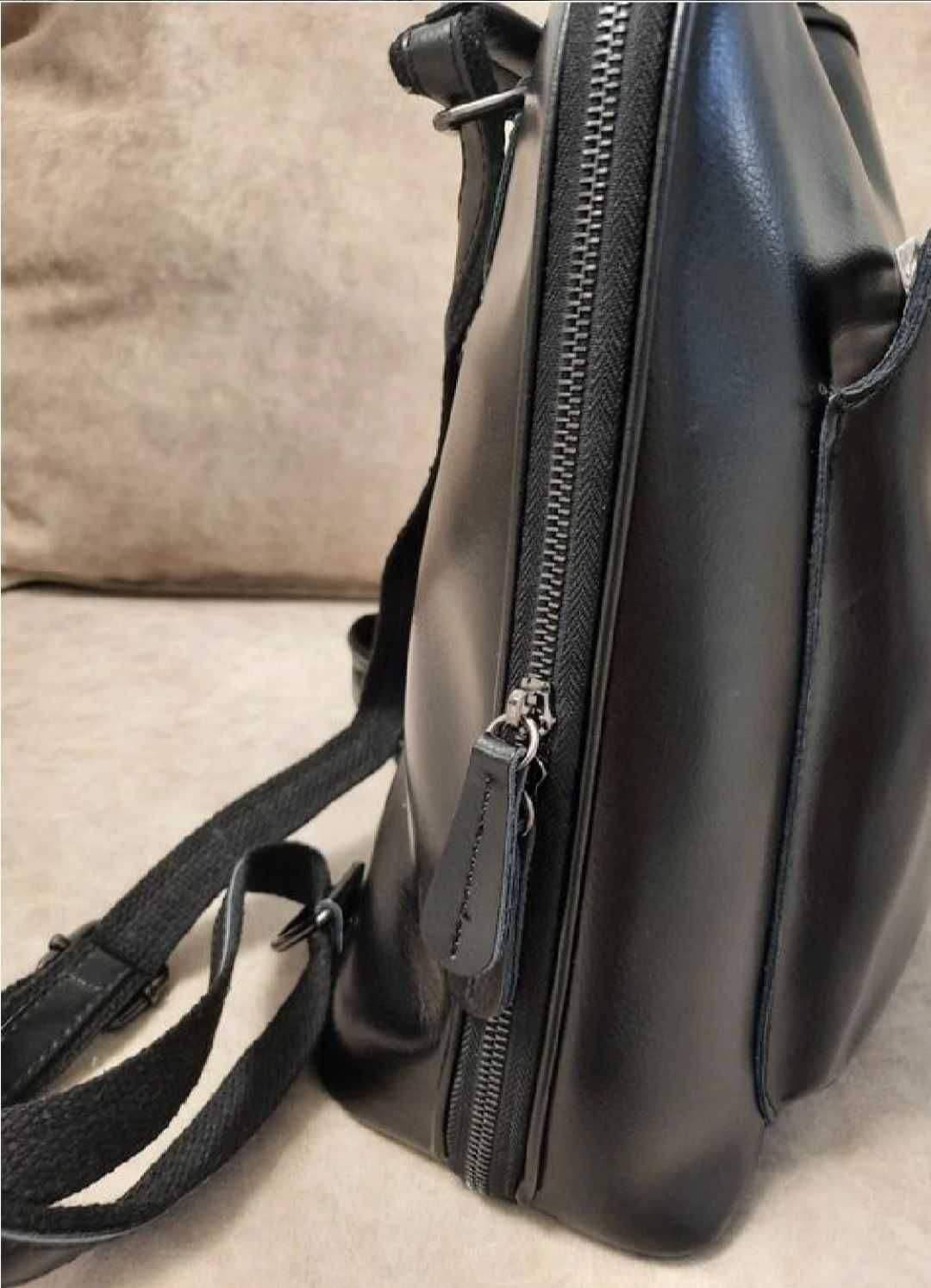 Якісний шкіряний сумка-рюкзак для формату А4