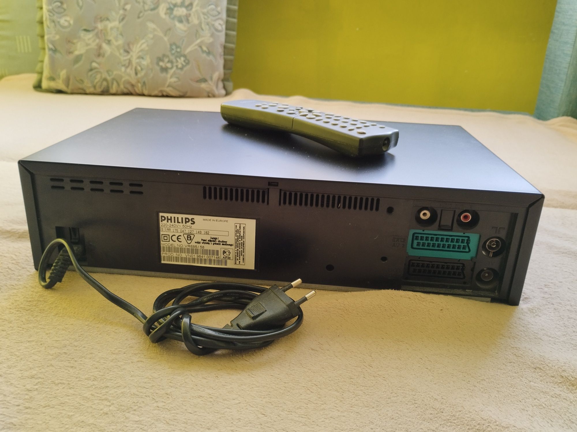 Magnetowid VHS Philips VR 685