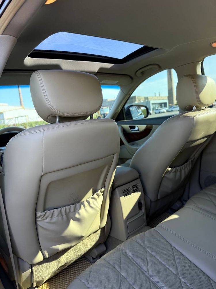 Infiniti QX70 2013