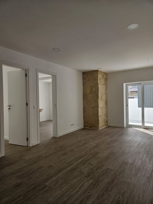 T2 novo em Carcavelos