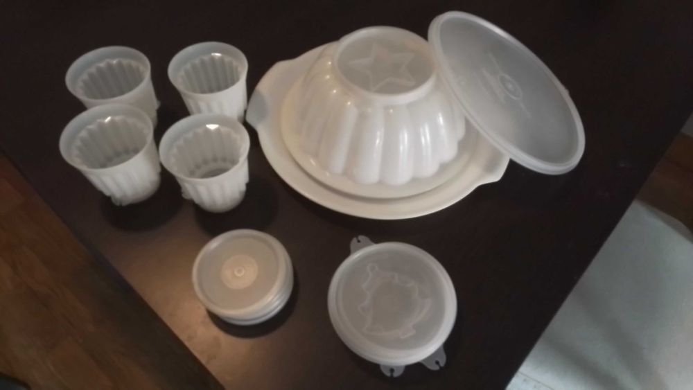 Formas Tupperware individuais para gelatina (conj. de 4)