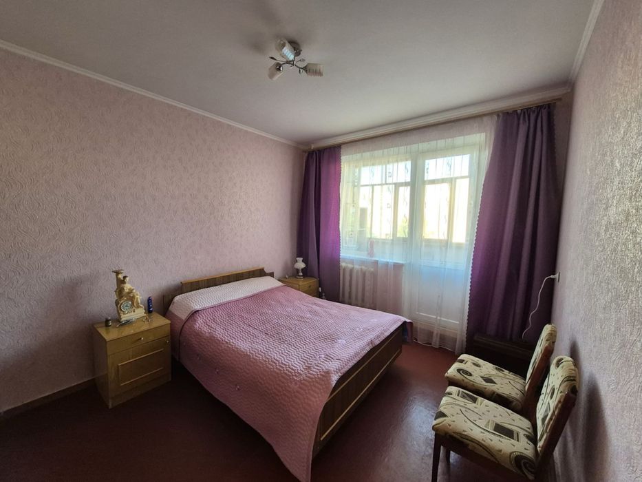 Продам 4х кімнатну квартиру Малікова