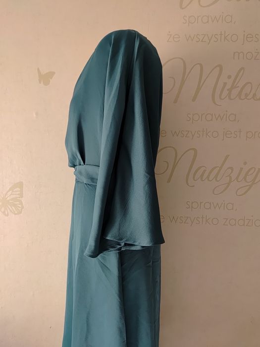 Świetna sukienka codzienna/wyjściowa fajny krój rozmiar 38