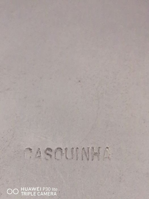 Fruteira em casquinha, com mais de 80 anos