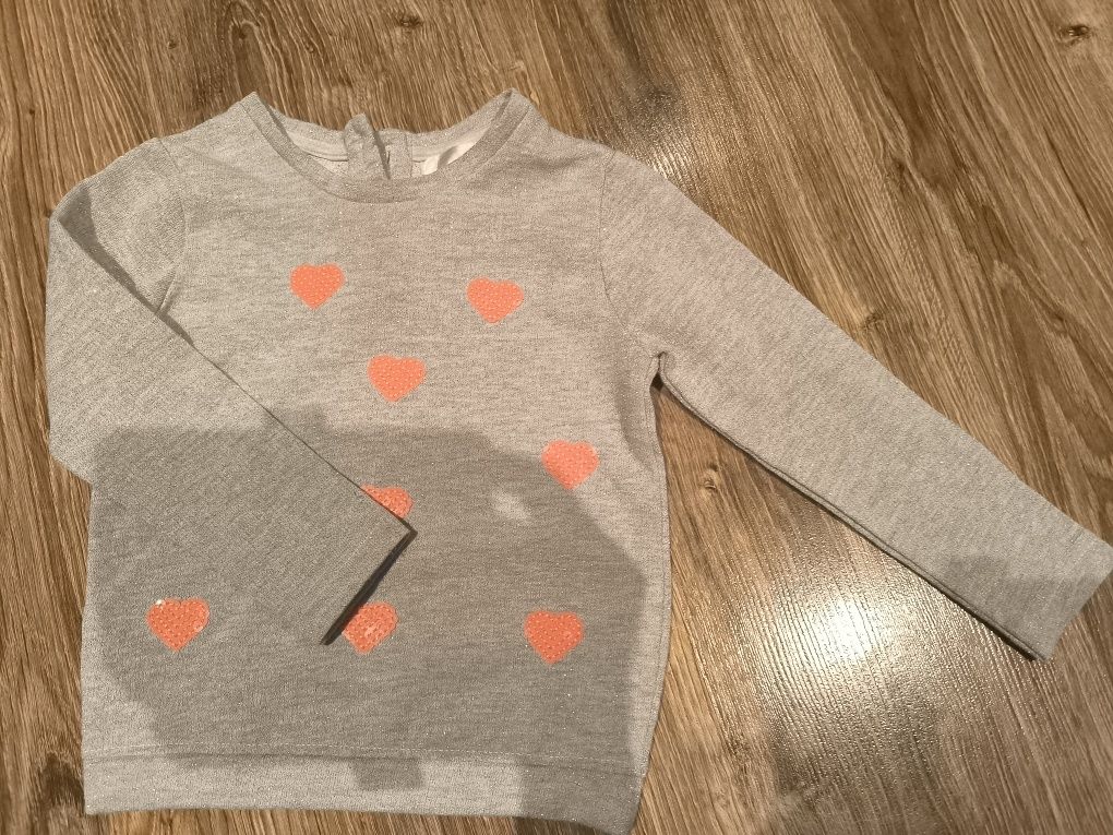 Sweter Pepko rozmiar 92 dla dziewczynki  srebrna nitką z cekinami