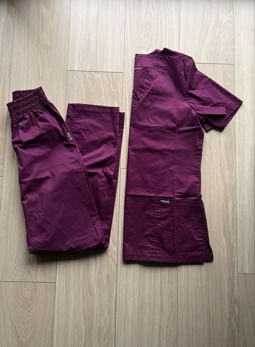 3 komplety medyczne scrubsy Uniformix S scrubs niebieski