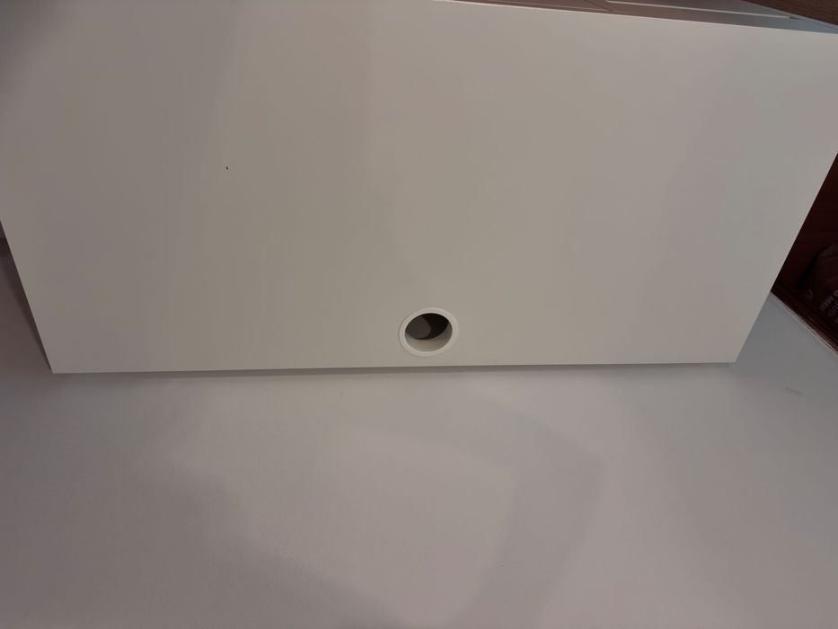 Secretária branca IKEA 105x50