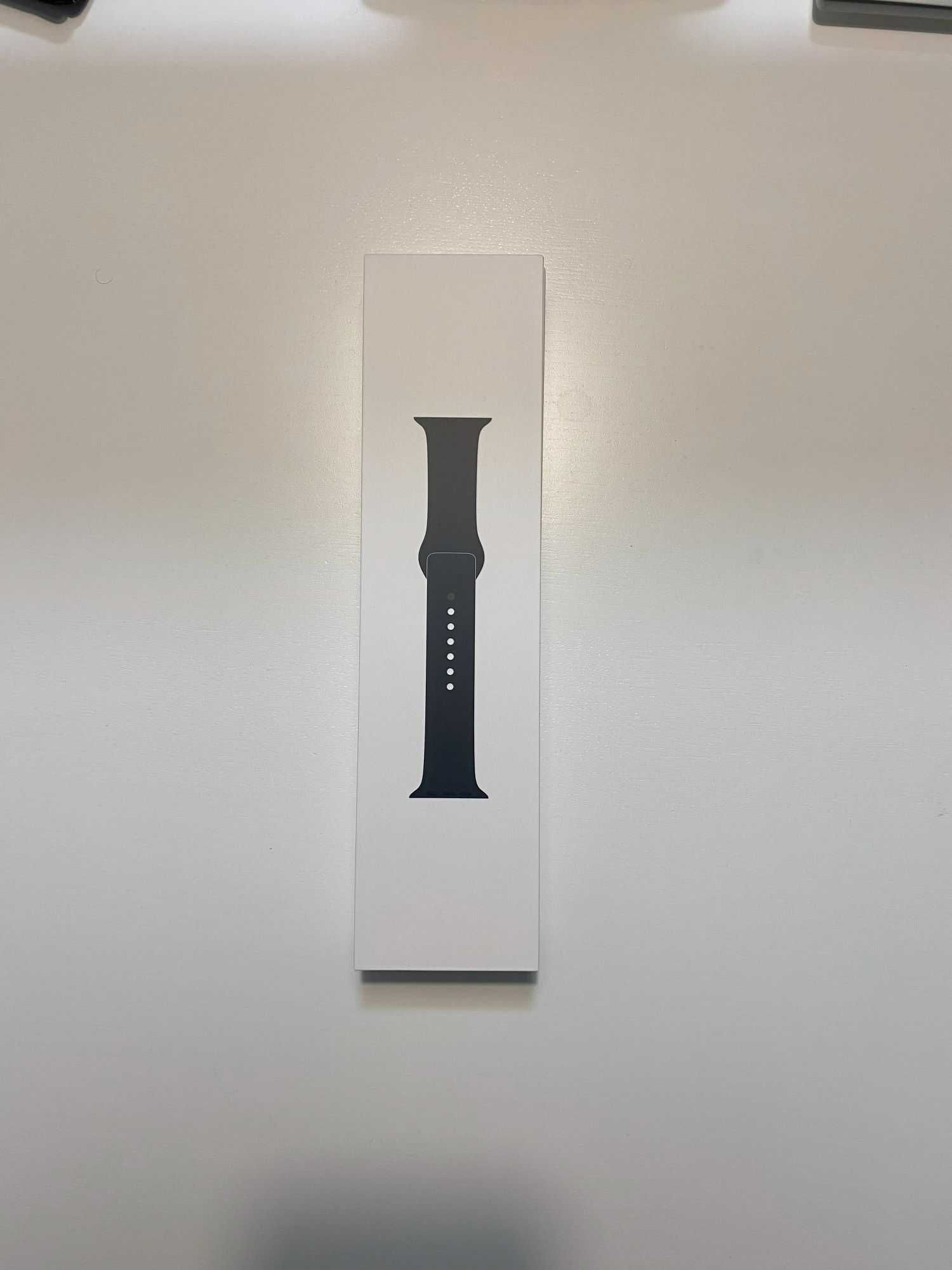 Apple Watch Series 8 Cellular 45mm Preto NOVO