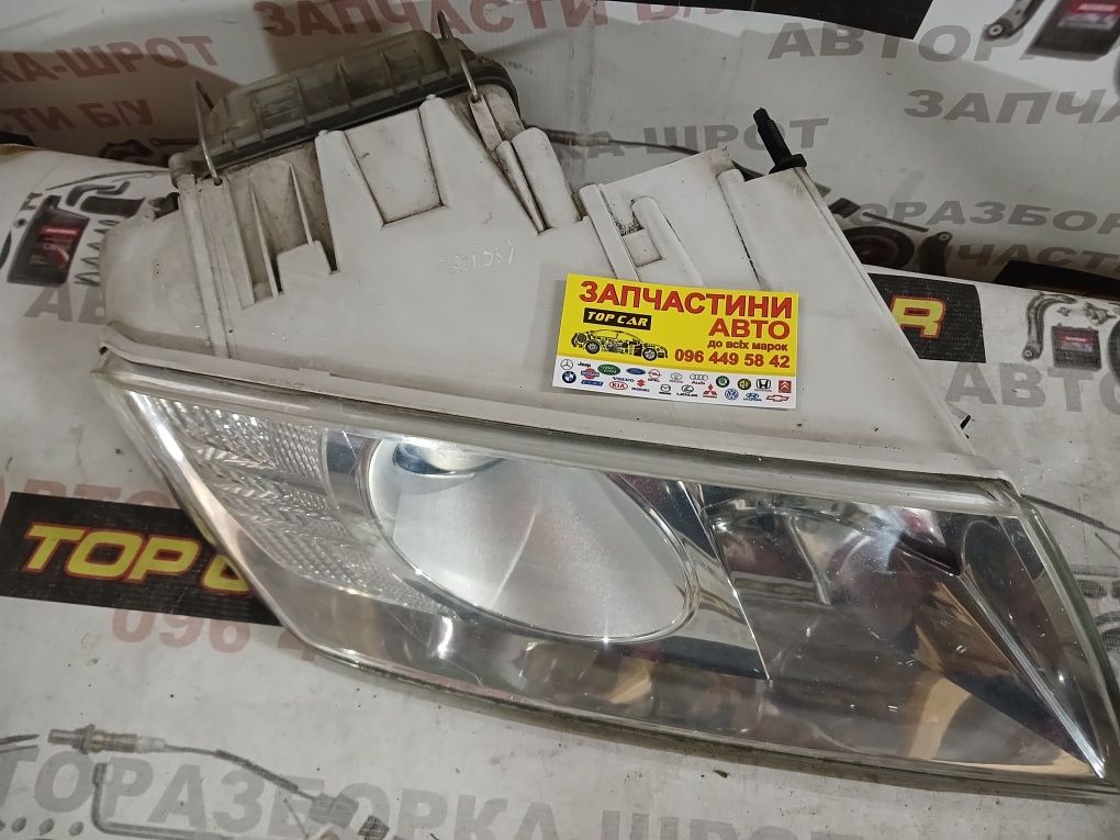 Фари на Шкода Октавія А 5. Ксенон.Oригінал.