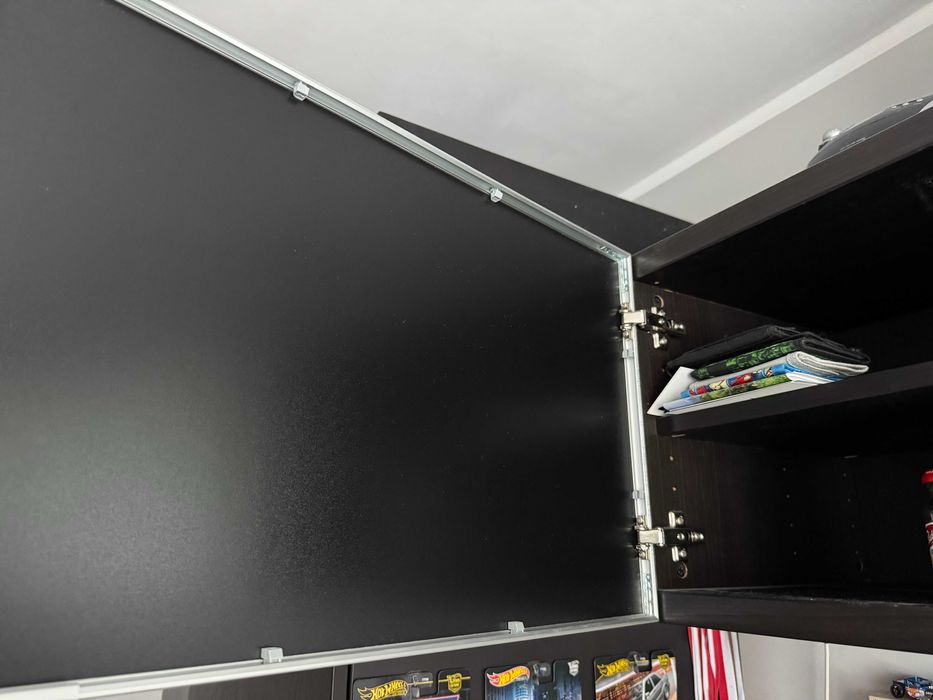 Szafka wisząca czarna IKEA BESTA ze szklanymi drzwiami 180x40x38
