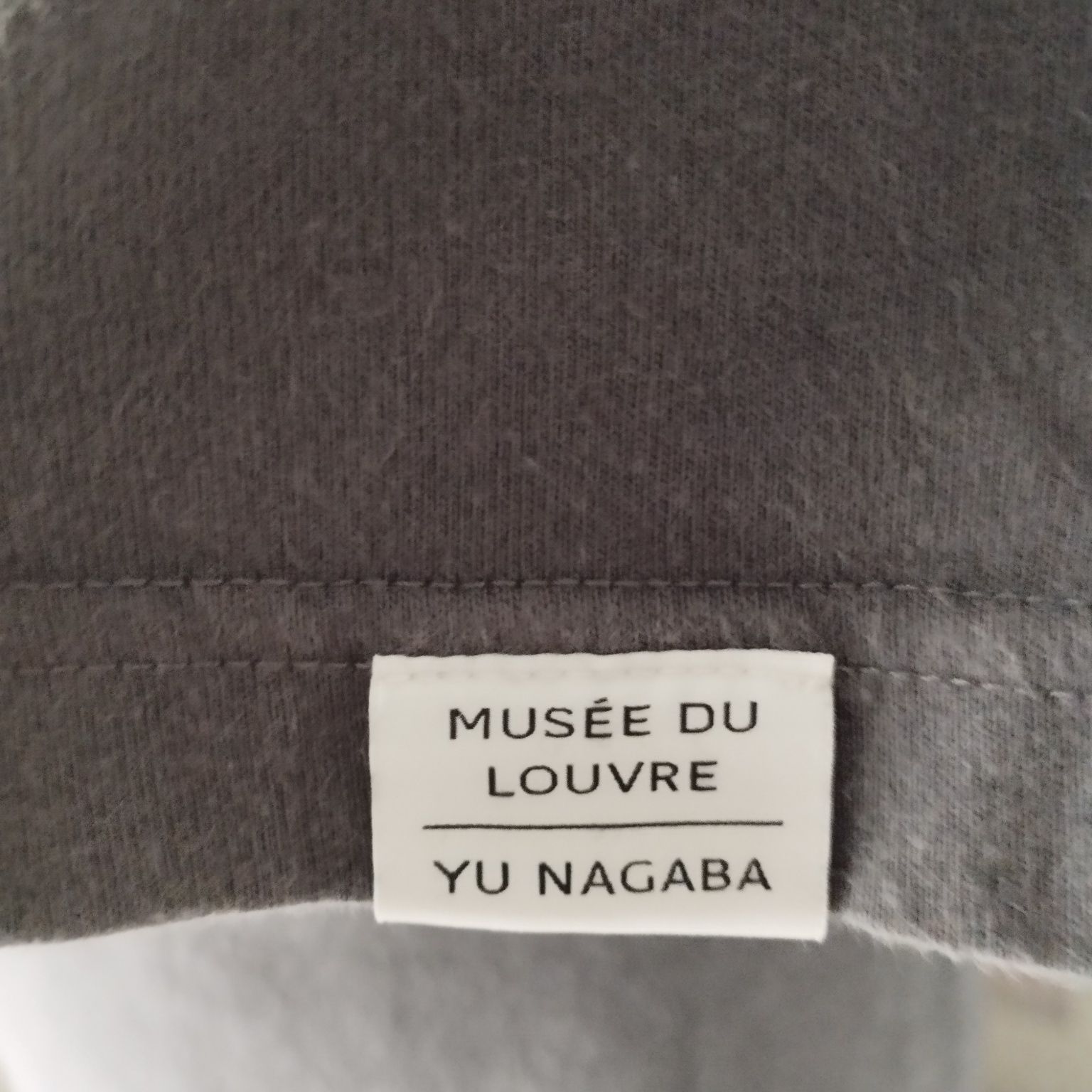 Koszulka męska Uniqlo XS Louvre x Yu Nagaba Mona Lisa szara