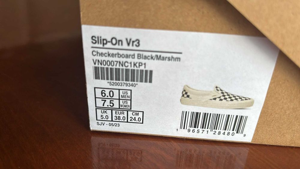 Vans Tenisówki  Slip-On  VR3  VN0007NC1KP1 Checkerboard Black/Marshm