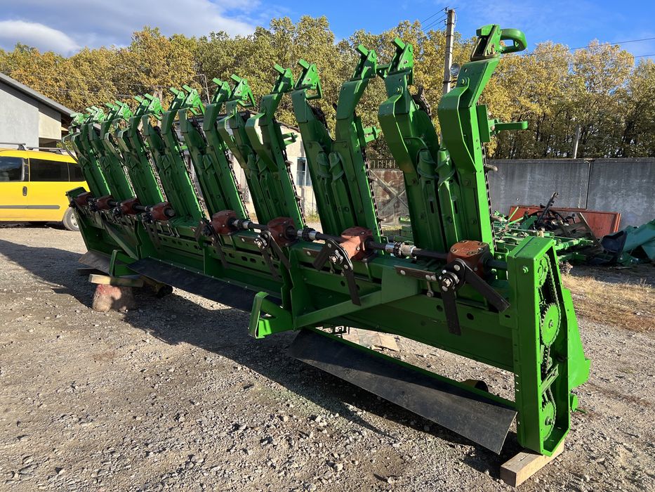 Жатка кукурузная Джон Дір 892 з сечкарем. Обмін