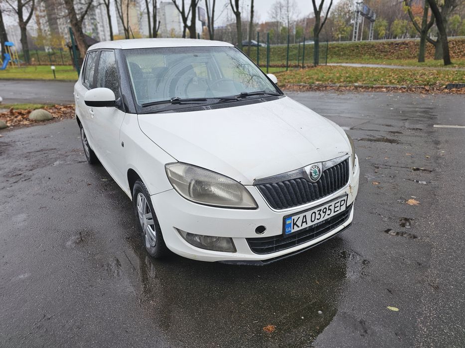 Продам Шкоду Фабію 2012 1.4 газ/бензин