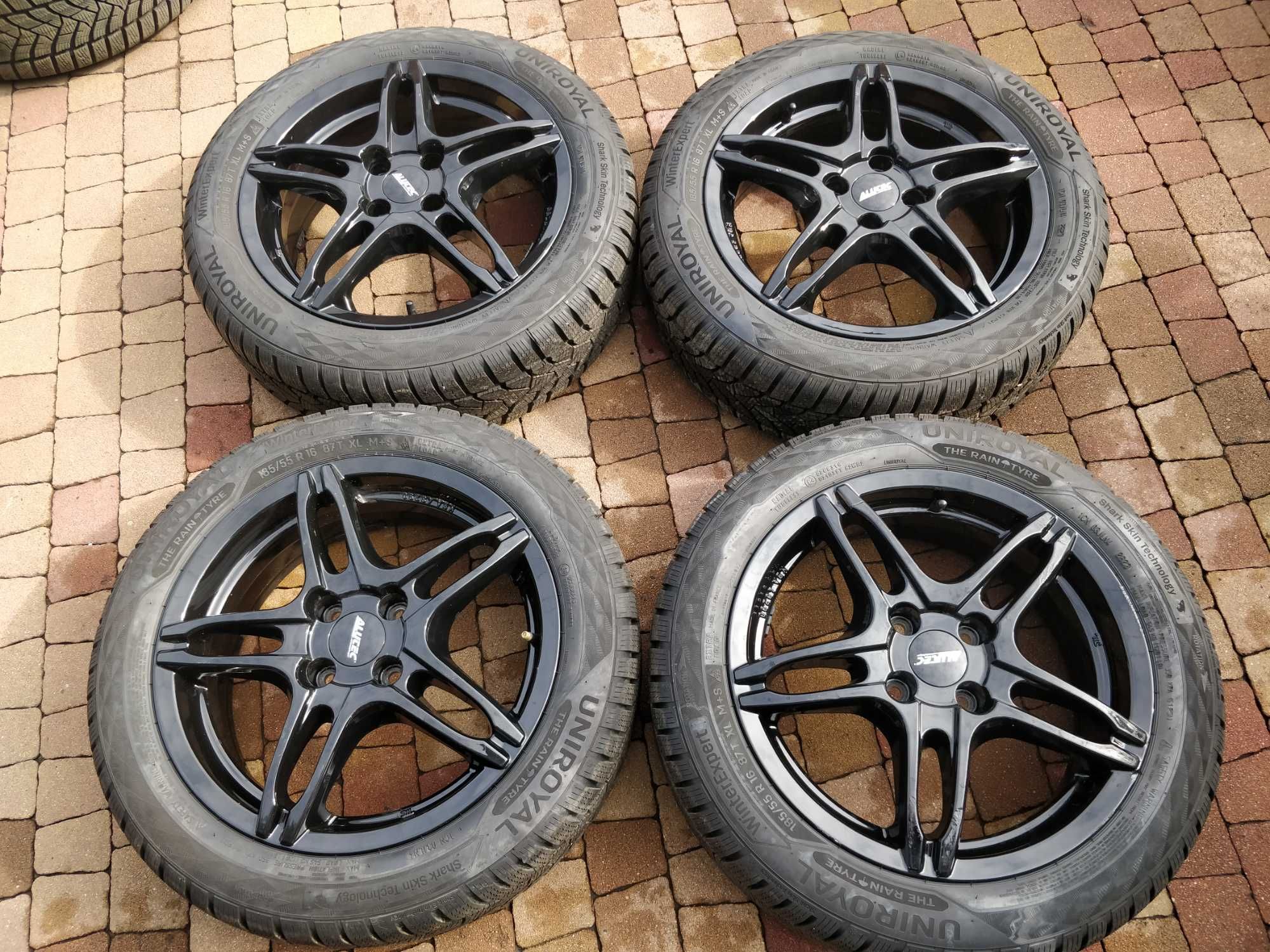 3419. Koła zimowe Honda Jazz 4x100 185/55/16 8.5mm 2023r jak nowe