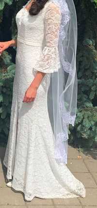 Свадебное платье р.40-42