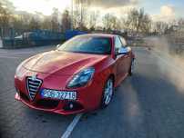 Alfa Romeo Giulietta Rosso Competitione Edition Quadrifoglio verde