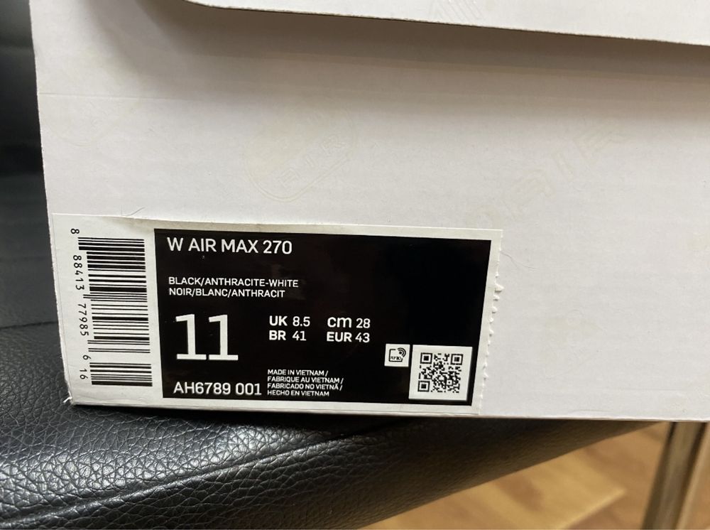 кросівки Nike Air Max 270 black/anthracite-white.