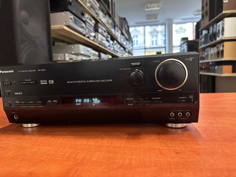 Amplituner Panasonic SA-HE 75