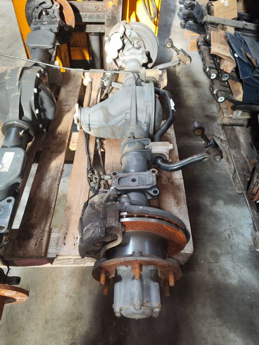 Most na bliźniaku Mercedes Sprinter VW Crafter 52:11 jak nowy komplet