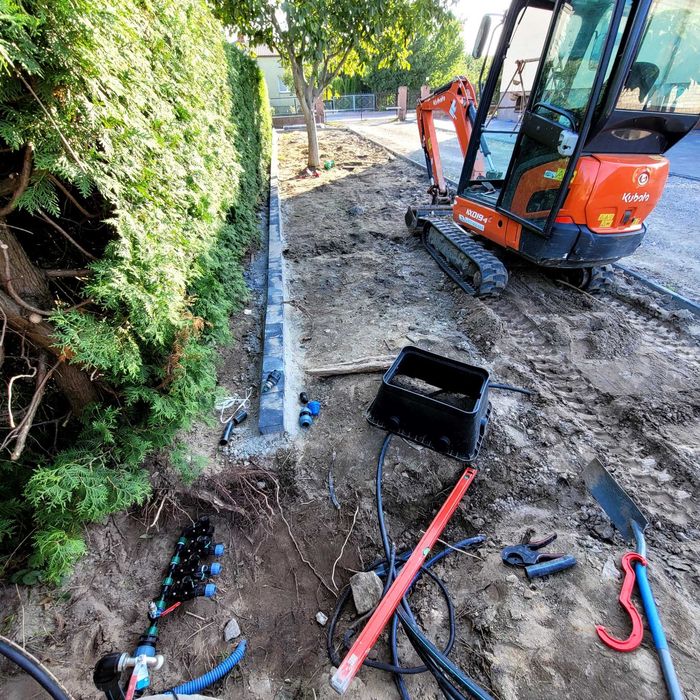 Usługi ogrodnicze usługi glebogryzarką nawodnienie trawnika