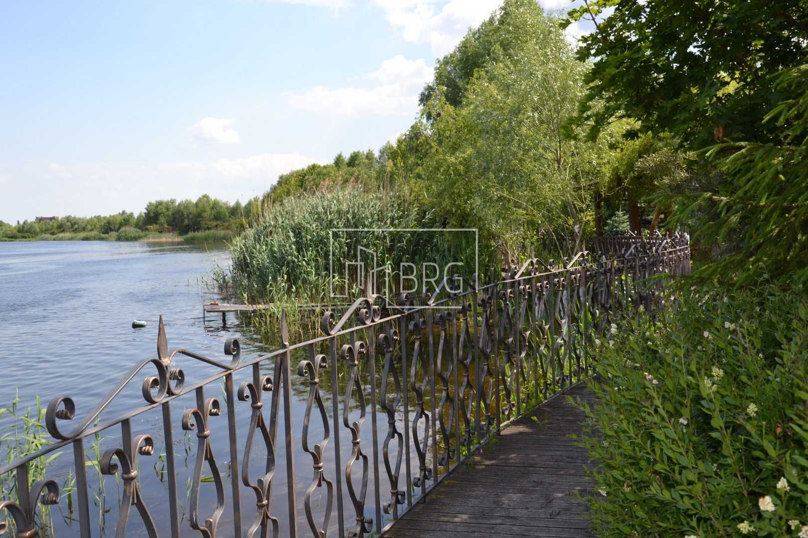 Продажа дома Днипрова хвыля выход на Днепр Дамба Козин без%