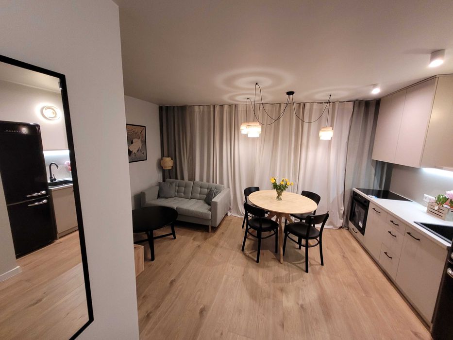 Wynajmę komfortowe 3 pokojowe mieszkanie z balkonem