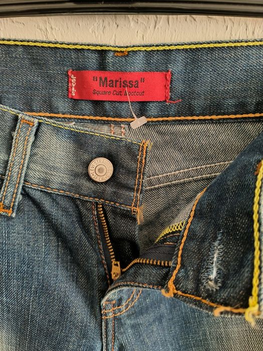 Nowe damskie jeansy Levi's 559 Marissa Bootcut W28 L32