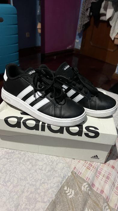 Tenis Adidas para criança